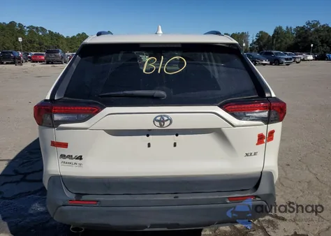 2022 Toyota Rav4 Xle Premium z USA, uszkodzony, nr VIN 2T3C1RFV5NW212154